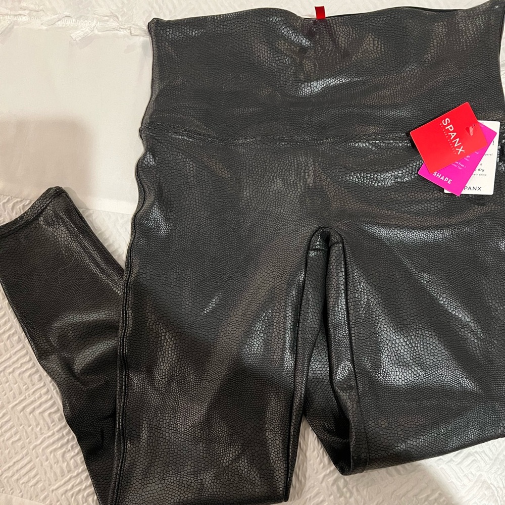Spanx faux leather pebbled legging